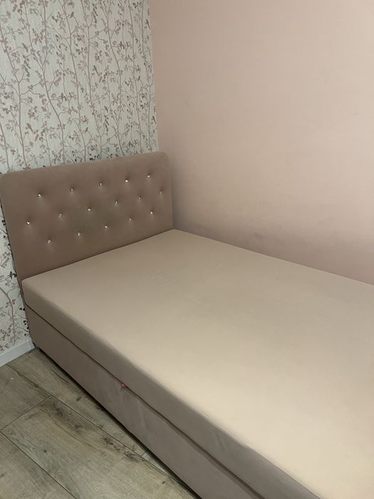 Śliczne łóżko rozm  120x 200cm