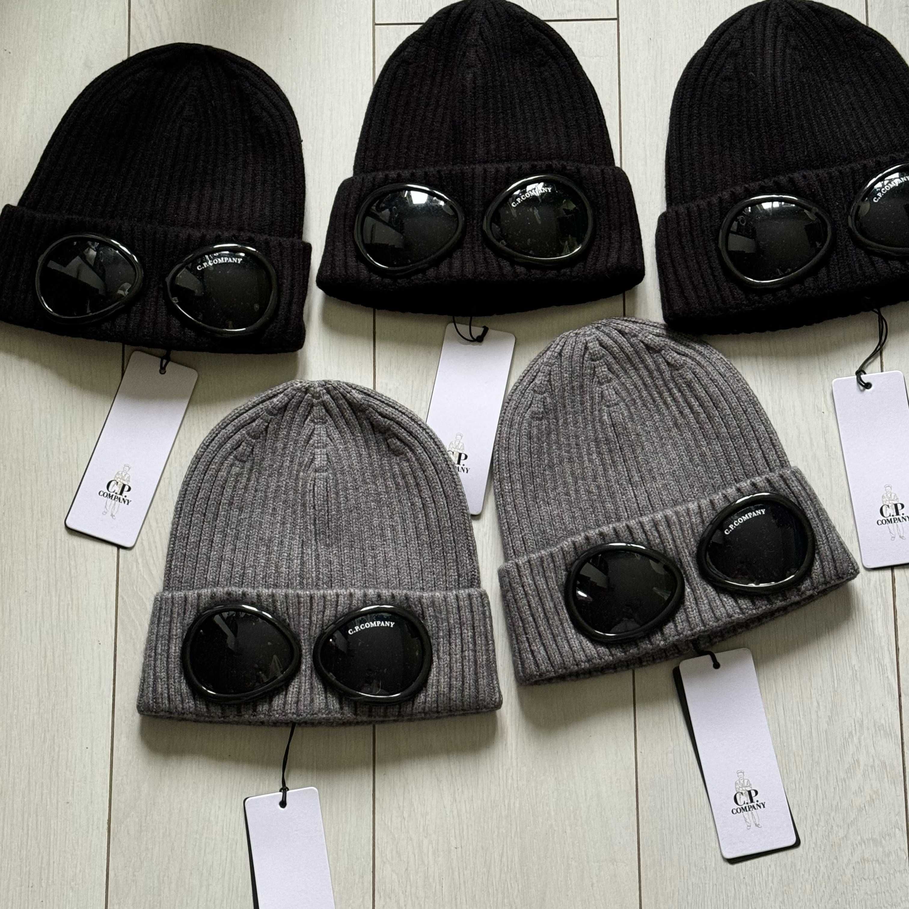 Шапка C.P. Сompany, One size, Унісекс, у 2 кольорах(Чорний, Сірий).