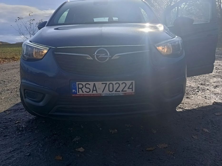 Opel Crossland X Stan bardzo dobry cały czas używany. Nowy kompletny opon zimowych.po .
