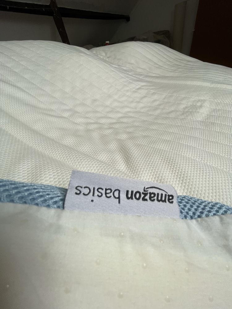 Vendo Colchão Amazon Basics quase novo