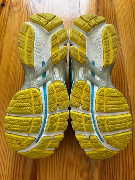 Asics Kayano Gel buty damskie do biegania rozm. 38