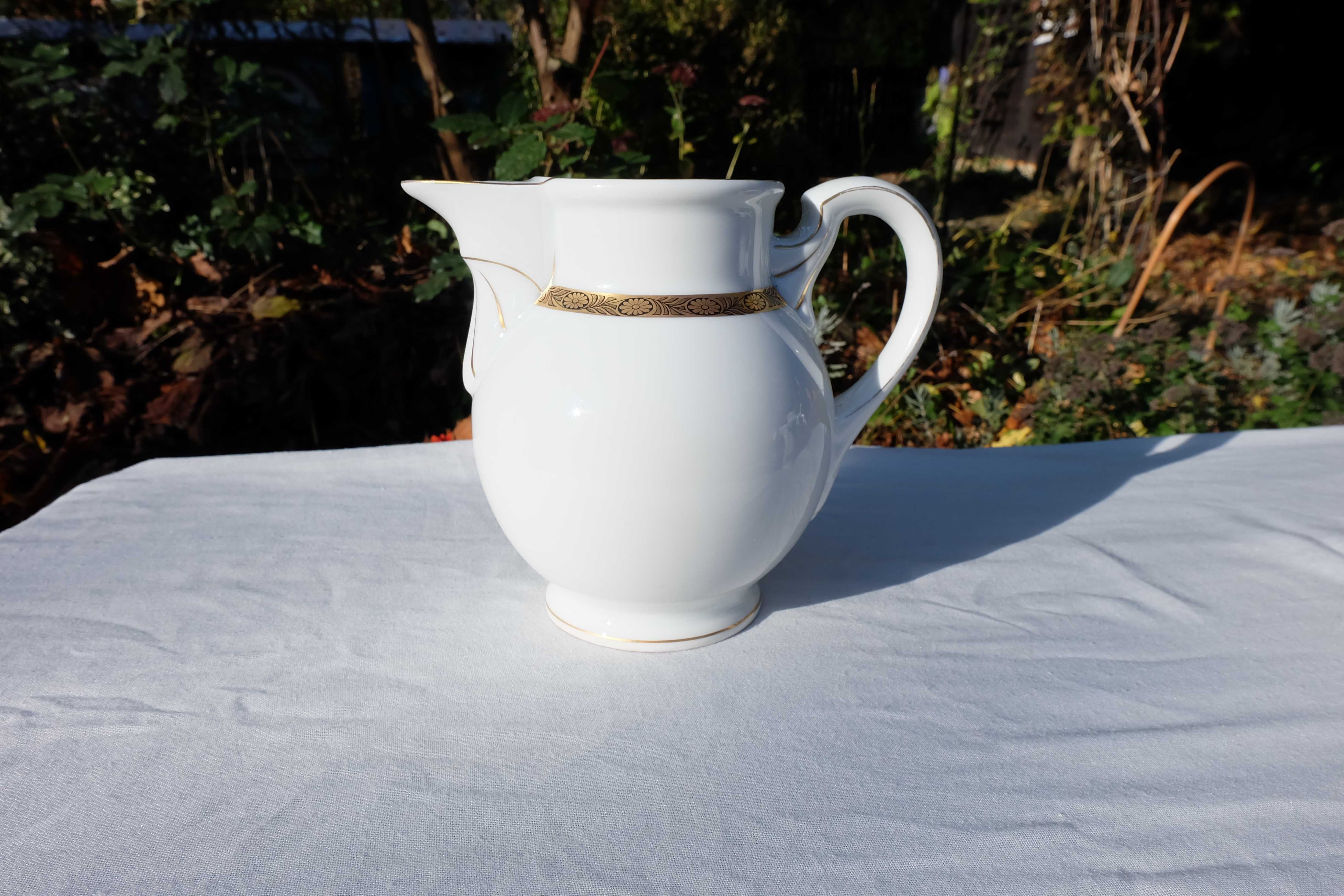 Porcelanowy dzbanek Rosenthal 1 l