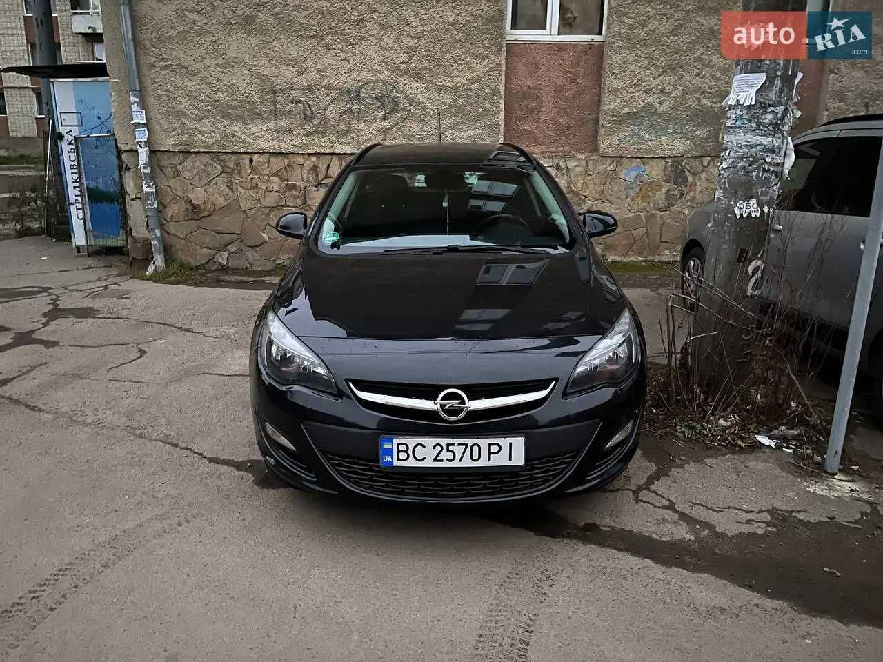 Opel Astra J 2013