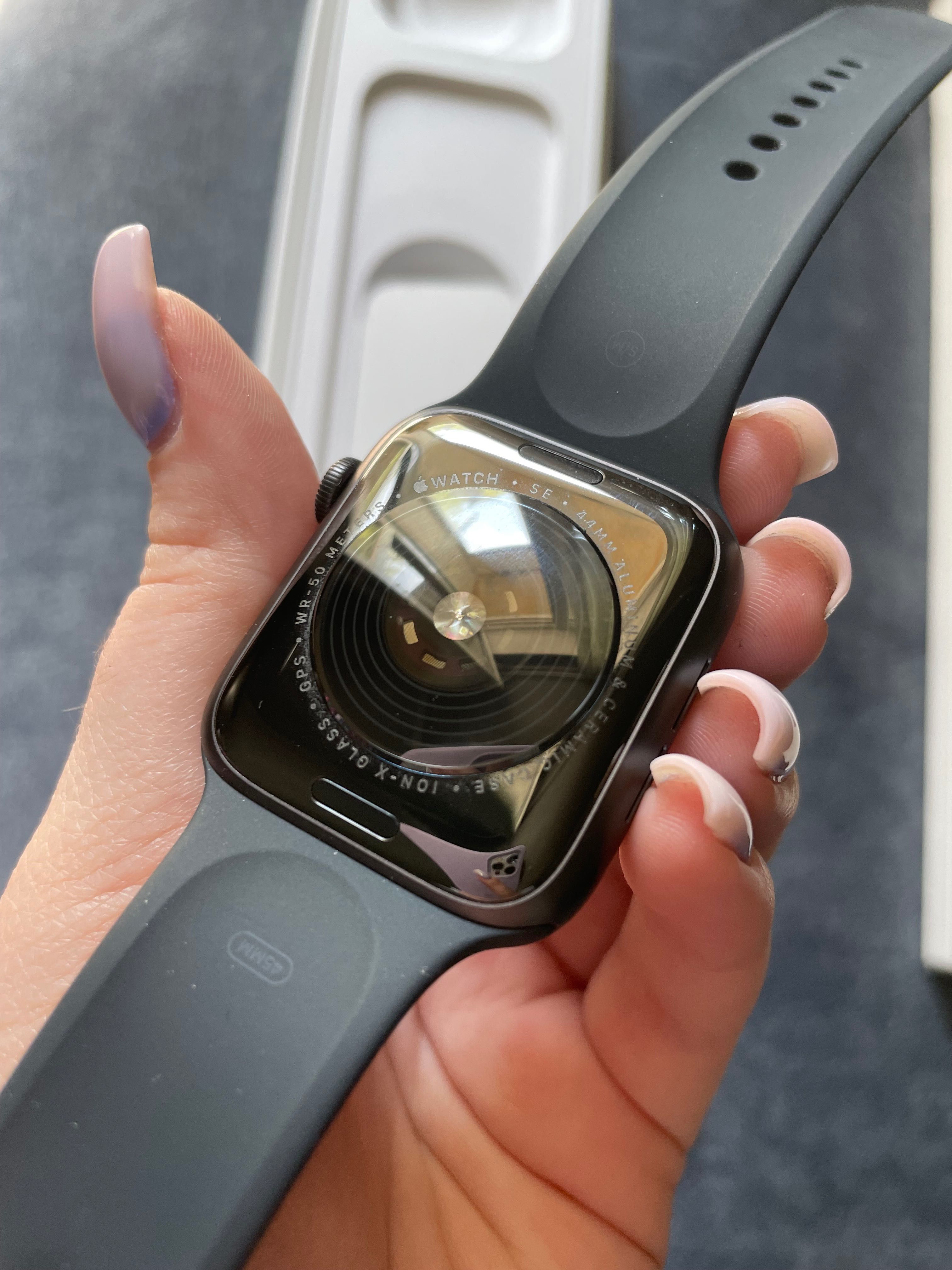 Apple Watch SE 2023