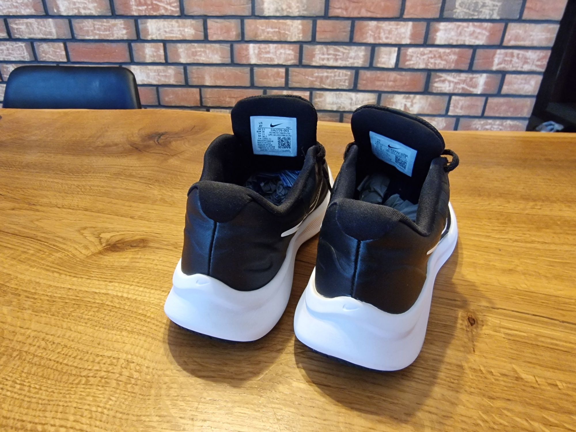 Buty sportowe Nike Performance Star rozmiar 36