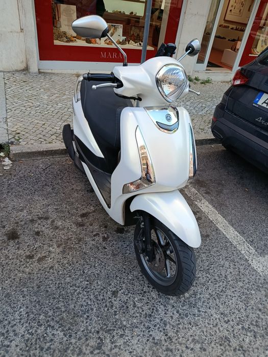 Mota Yamaha D'ELiGHT