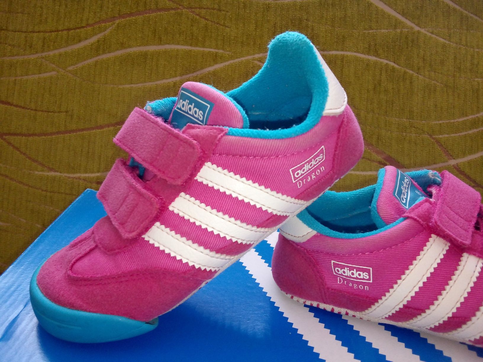 Buty Adidas papcie r 25