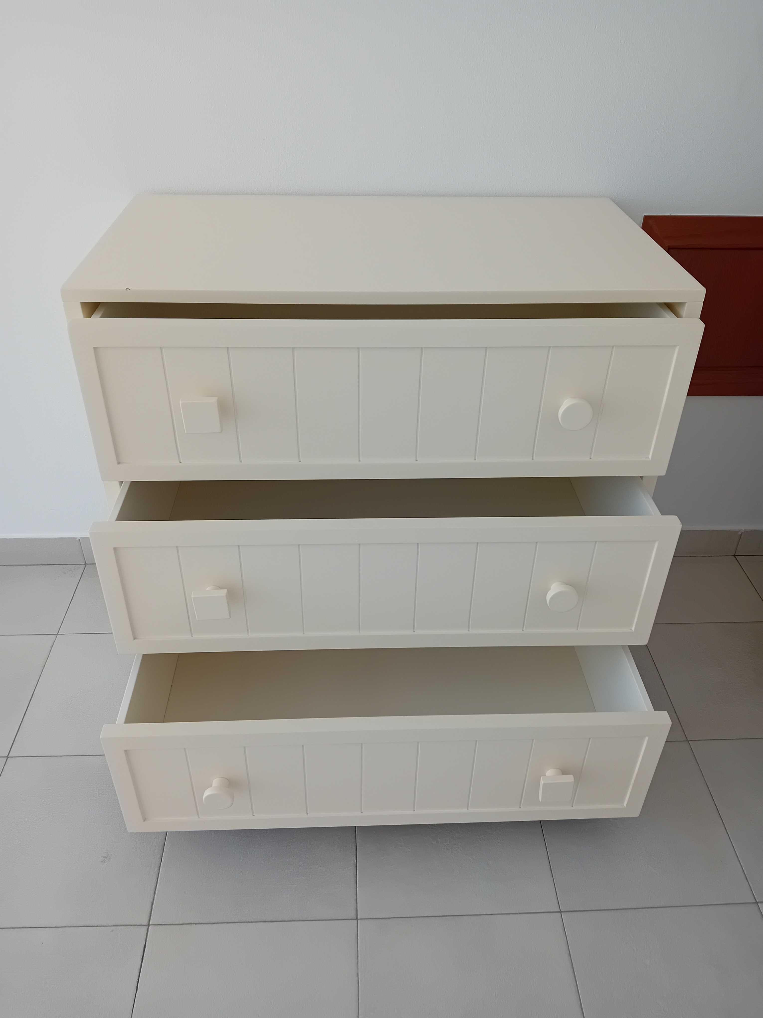 Cómoda de quarto
