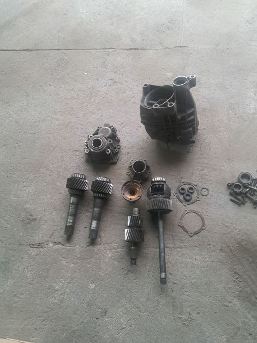 Роздатка Редуктор по зачастинах Land Rover Freelander 1 97-05 2.0td 1.