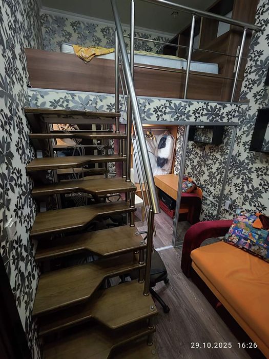 Слача комнаты с хозяйкой