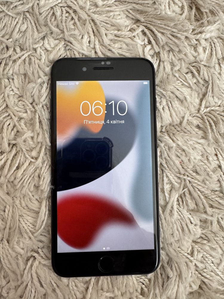 Продам iPhone 7 plus 128 ГБ  у відмінному стані