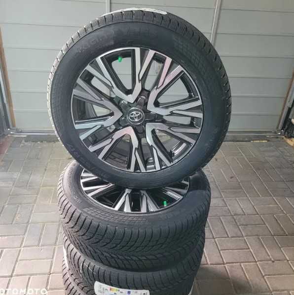 CAŁE KOŁA ZIMOWE Toyota Yaris Cross NOKIAN WR Snowproof P 215/55 R15