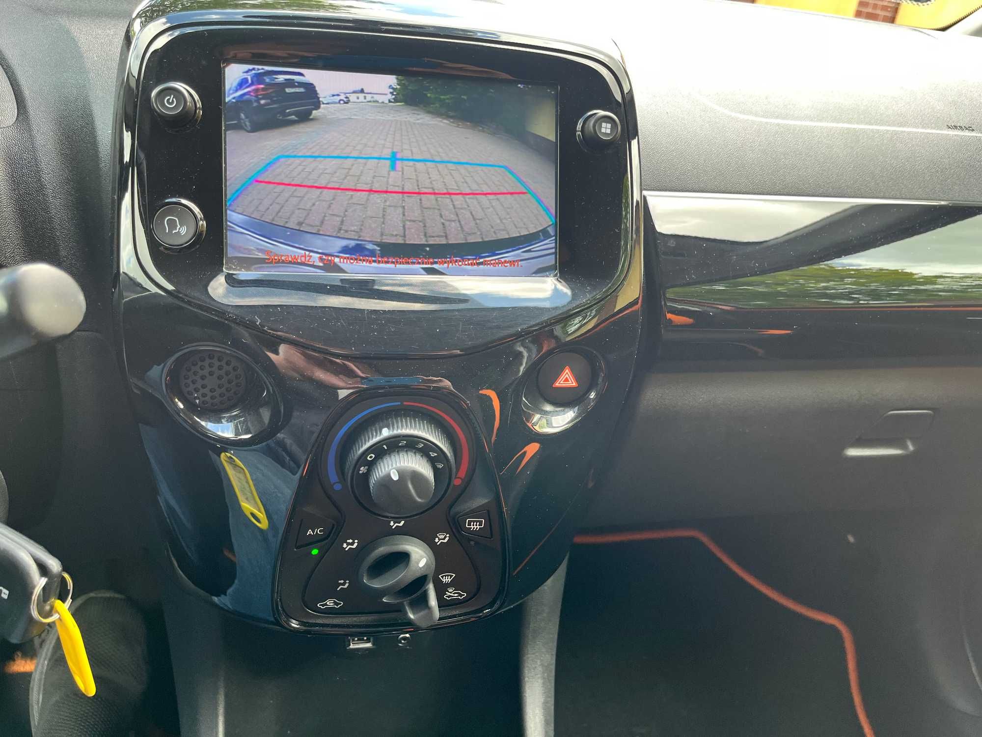 Aygo X-cite KOLOR EDITION salon bezwypadek Apple CarPlay klima 5 drzwi
