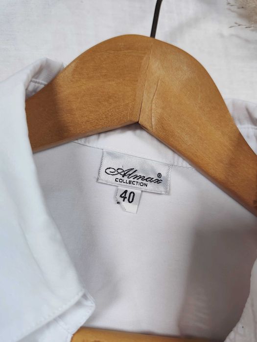 Elegancka biała koszula z długim rękawem ażurowa z koronką L 40