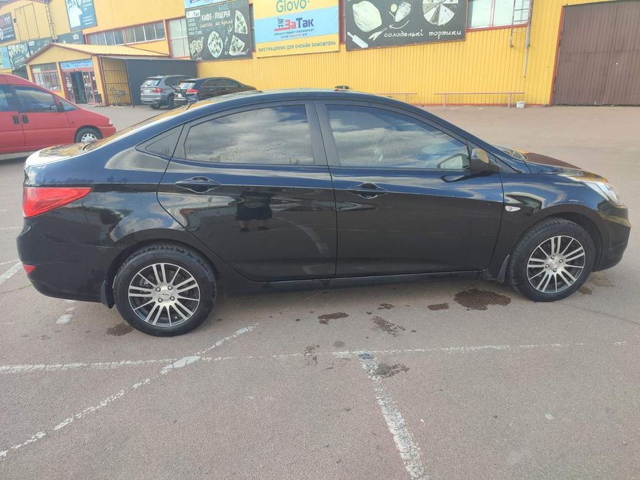Hyundai Accent IV