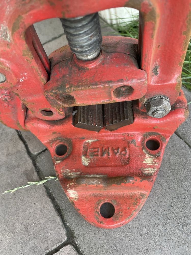 Imadło do rur hydrauliczne