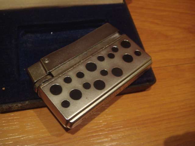 Isqueiro antigo maruman gas e MYFLAM Germany em caixa