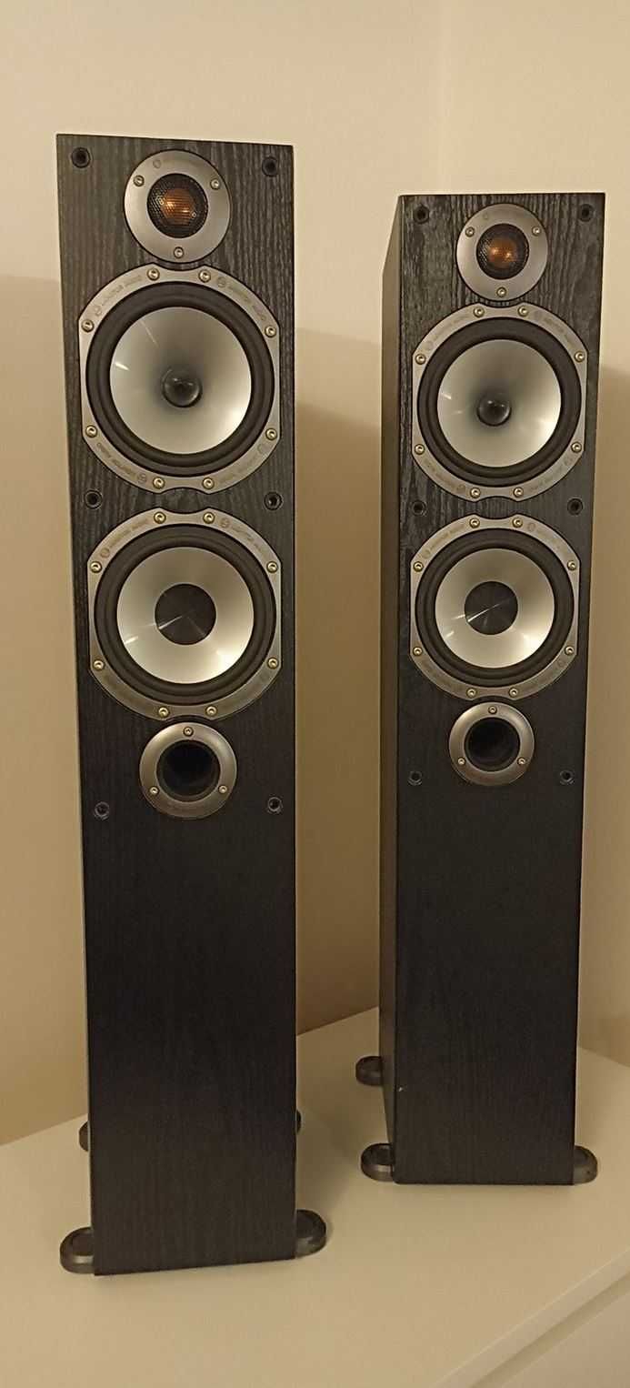 Colunas MOnitor Audio Bronze 5