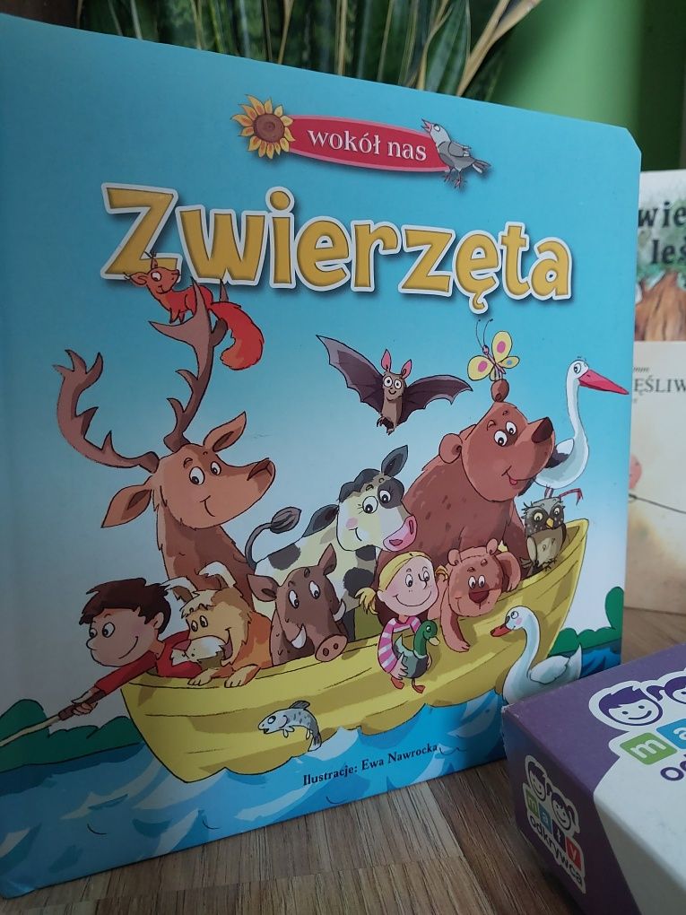 Książki +puzzle.