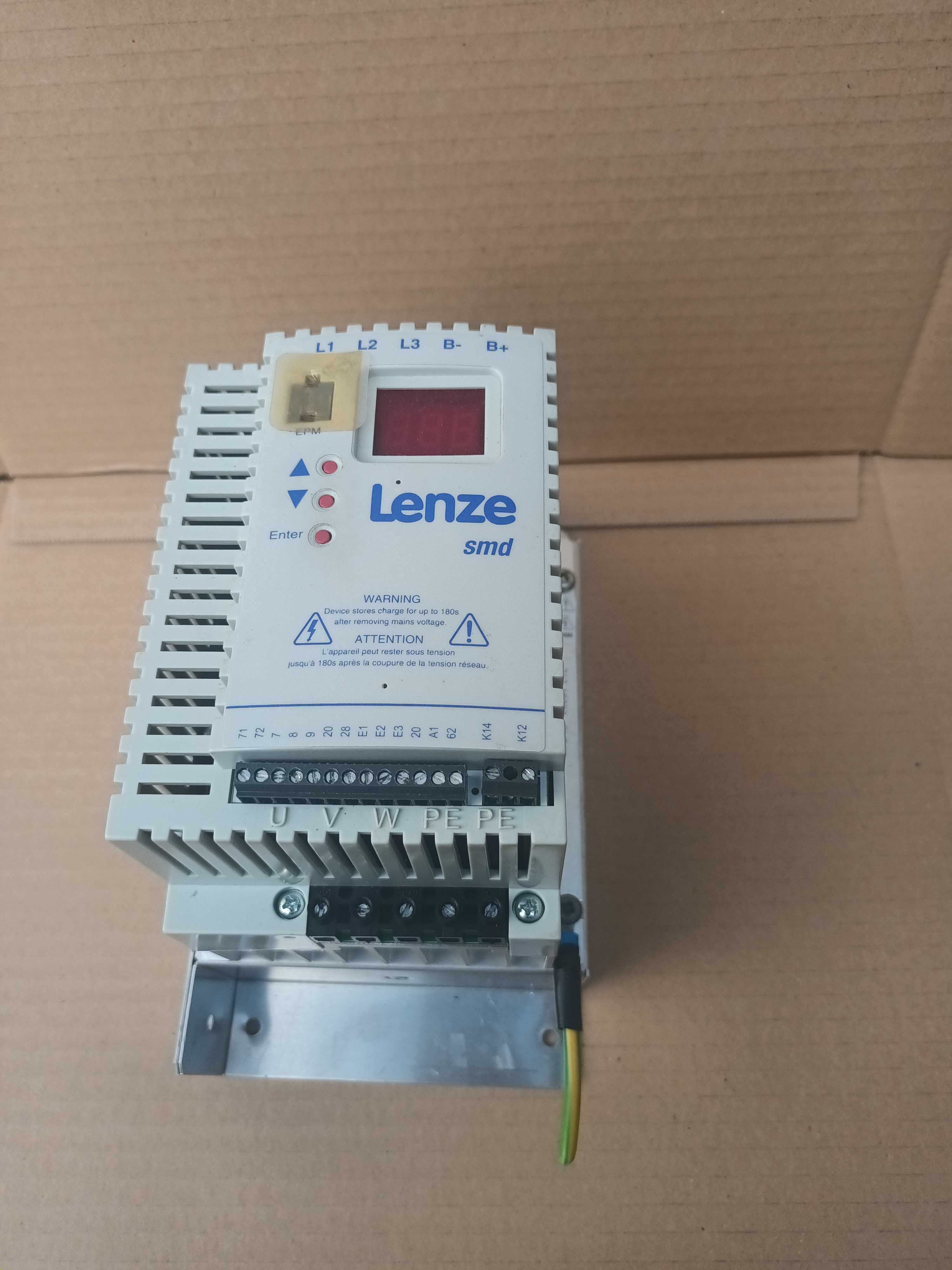 Falownik Lenze esmd152l4txa
