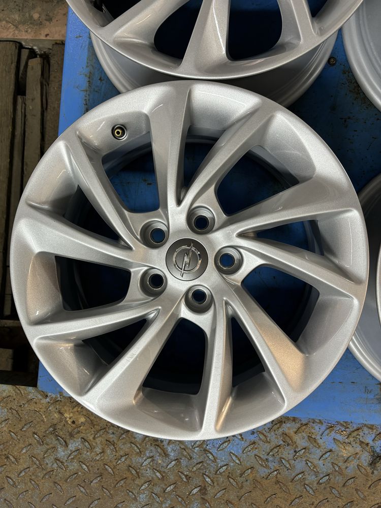 5x105 16 GM Opel Astra K Astra J Mokka z czujnikaki cisnienia