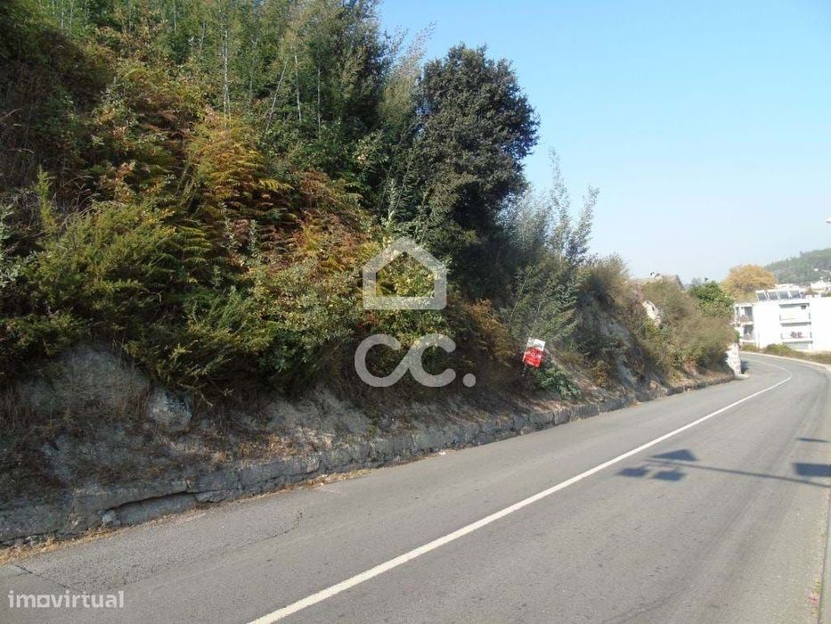 Terreno em Selho São Jorge - Pevidém