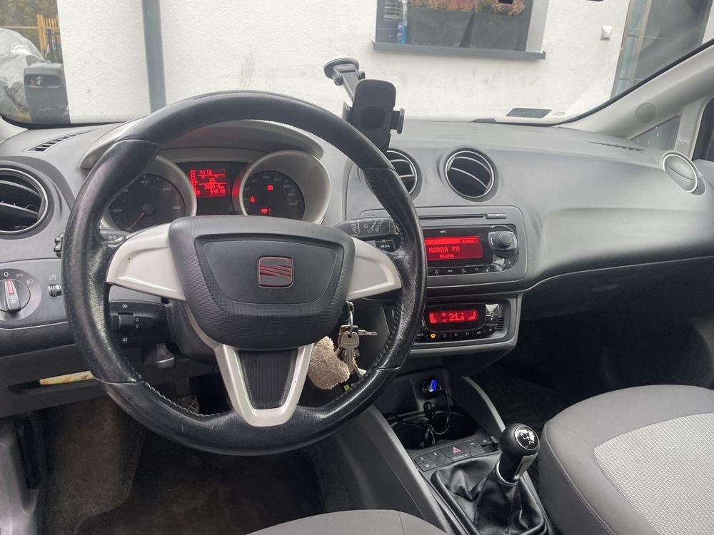 Seat Ibiza 6j 1.6TDI 105KM Hatchback