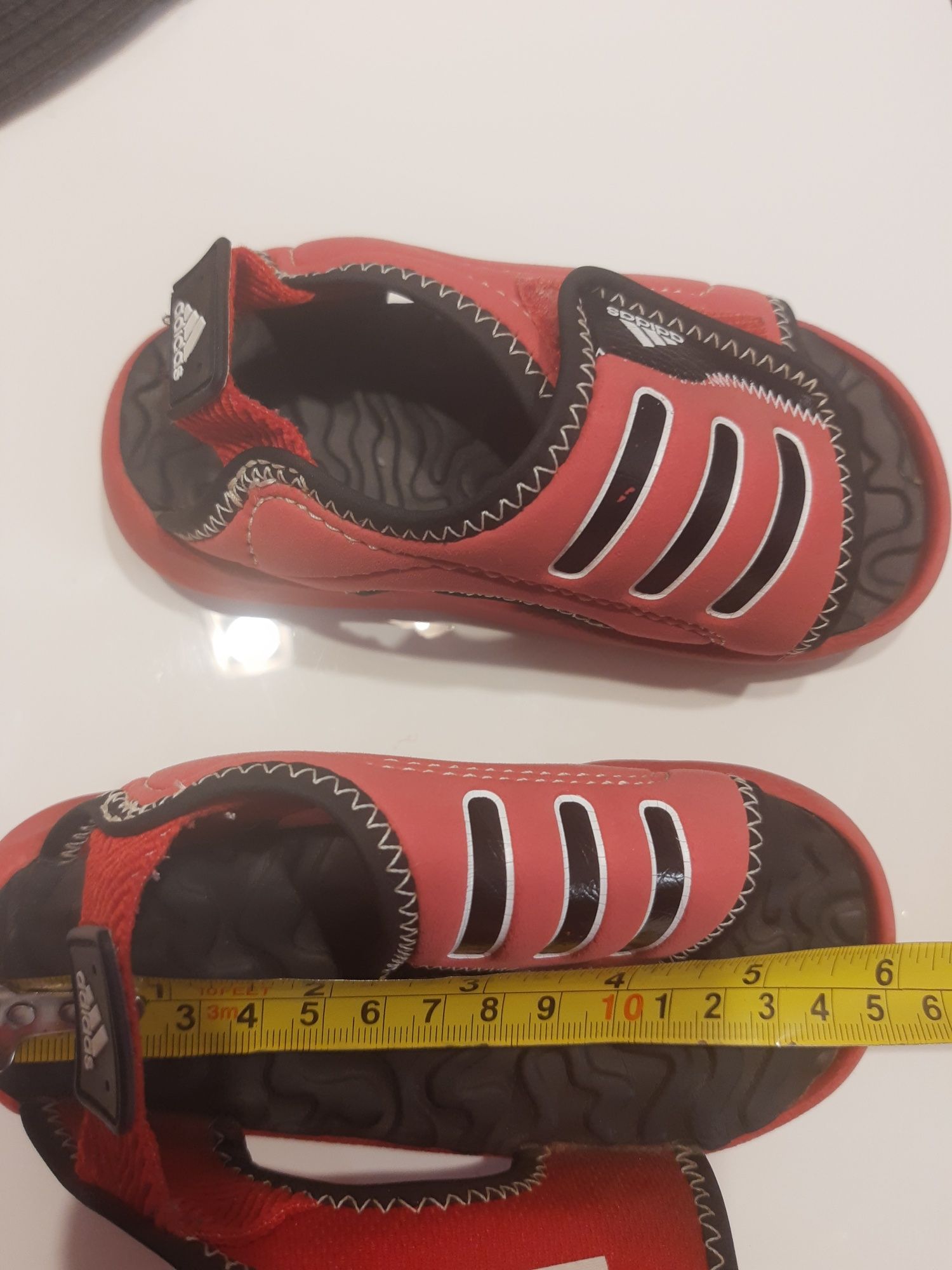 Sprzedam sandały dla chłopca Adidas rozmiar 22,5.