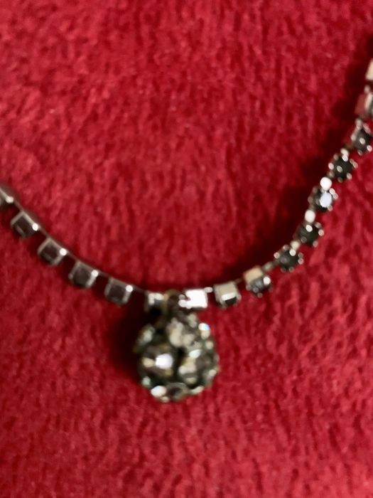 Ожерелье з шаром