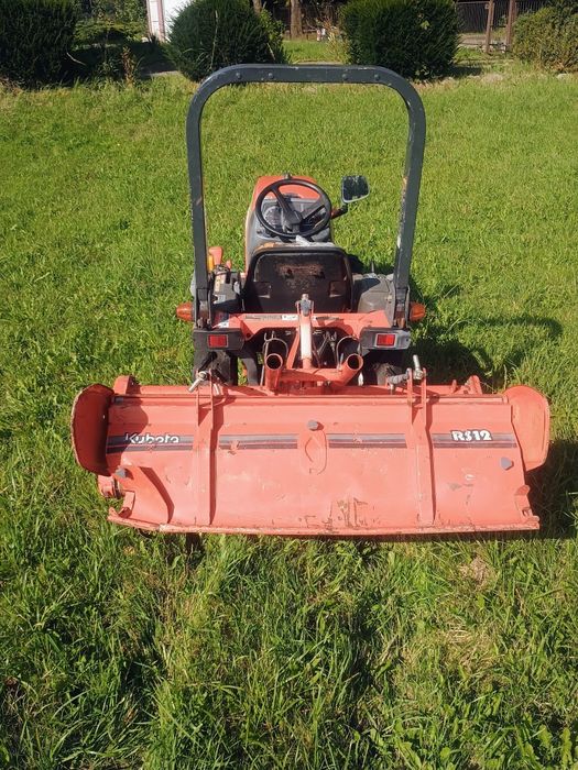 Traktorek Kubota/Hitachi cx 130 z glebogryzarką