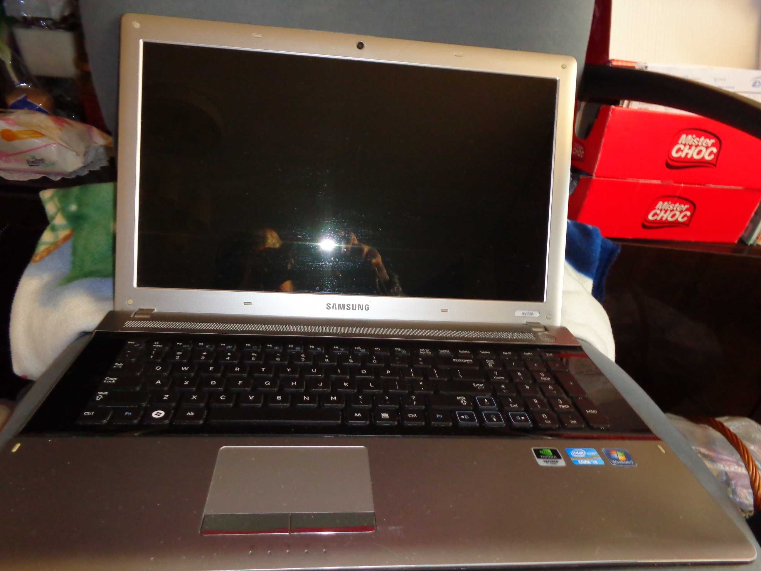 Laptop Samsung 17,