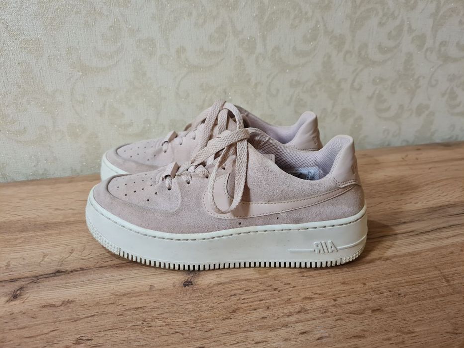 Кроссівки кеди Nike р.38.5 натуральна замша на платформі