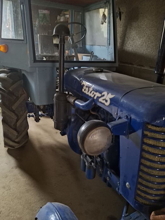 Ciągnik Zetor 25 c330