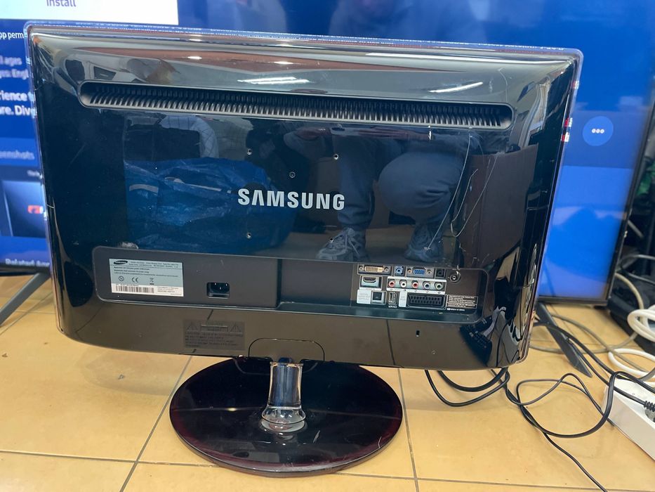 Телевізор Samsung P2770HD без смарту