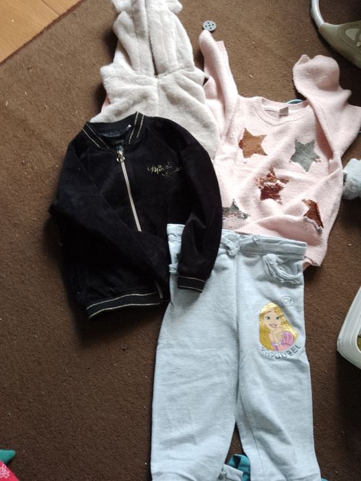 Zestaw dla dziewczynki róż.122-128 cm