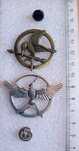 2 pins Hunger Games