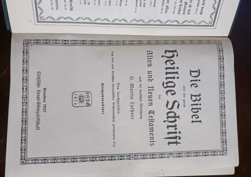 D.Martin Luthers biblia napisana w gotyku