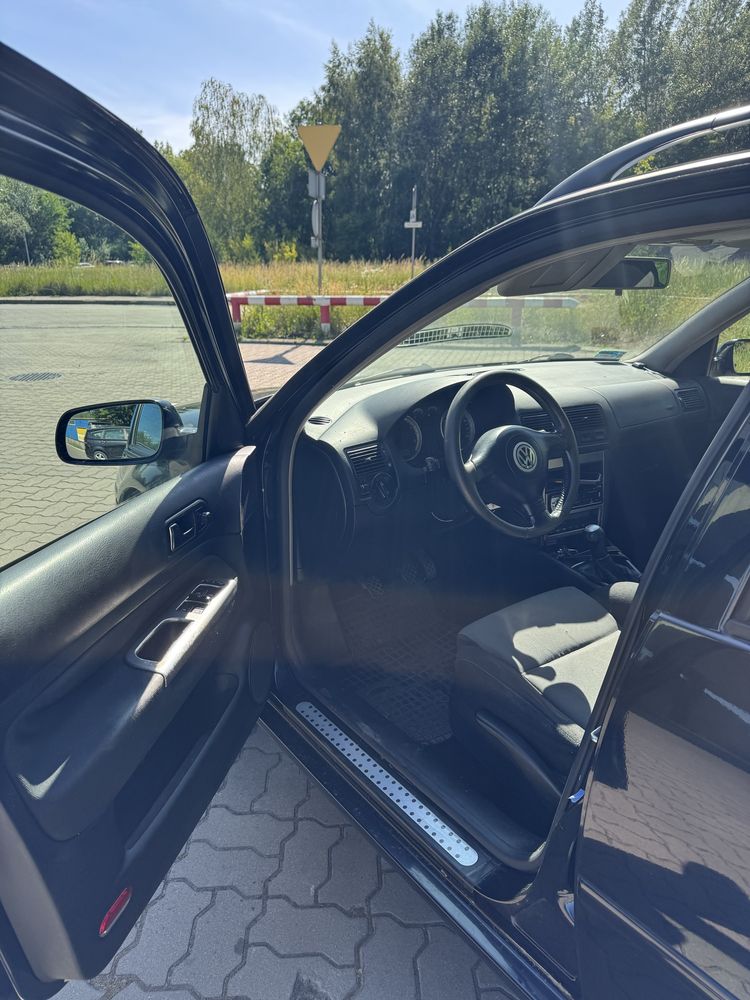 Sprzedm Golf kombi 4 1.9TDI sprawna klima