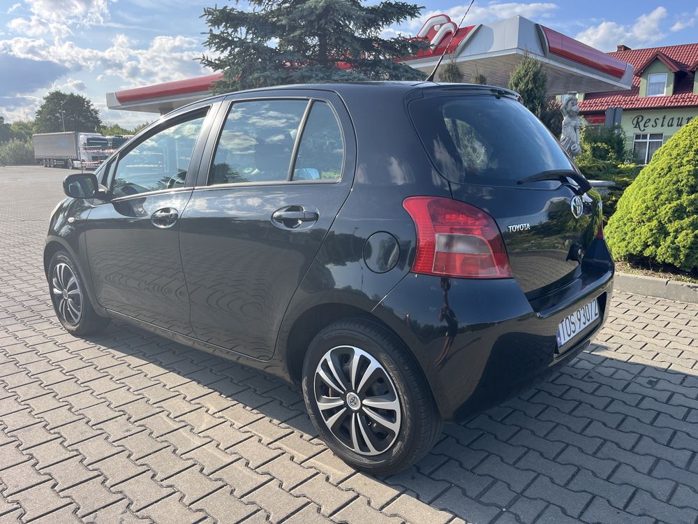 Toyota Yaris 1.3 Benzyna 2006 TYLKO 121 700 km!