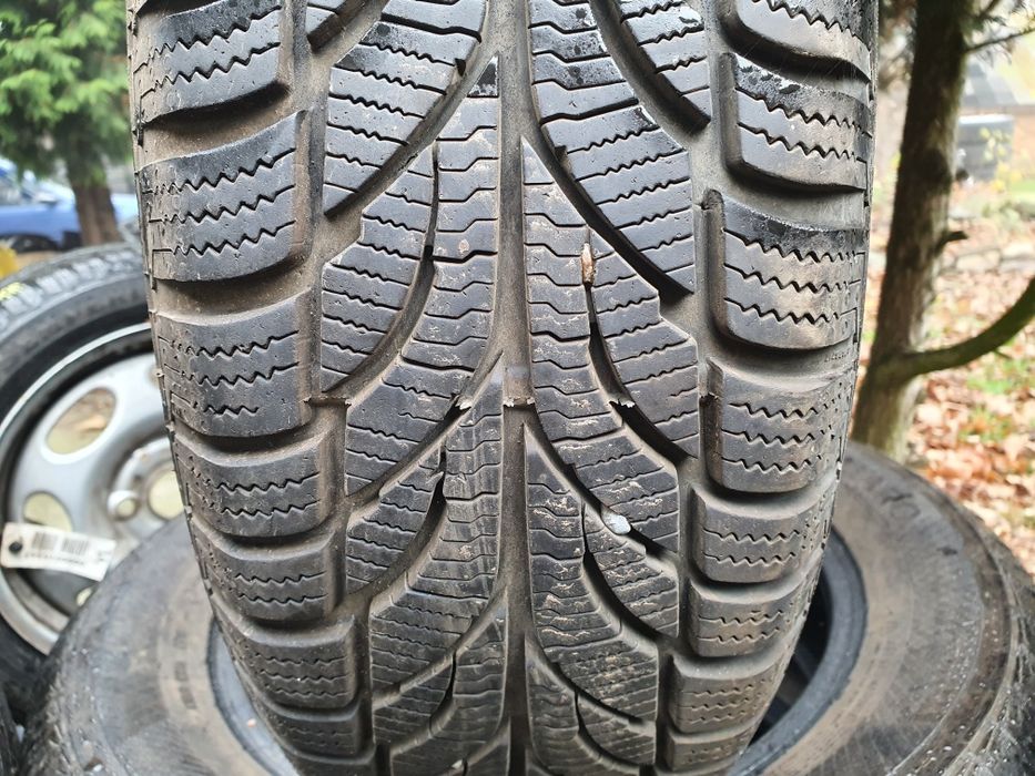 sprzedam opony używane zimowe PAXARO 185/65/R15