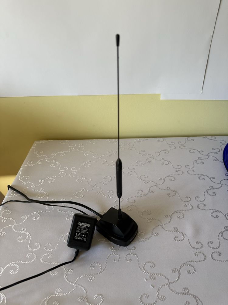 Antena Technisat DigiFlex TT2 ze Wzmacniaczem Plus Ładowarka 1kpl