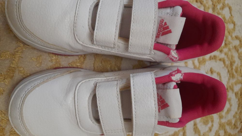 Кросівки Адідас Оригінал Adidas 30-31 для дівчинки білі рожеві