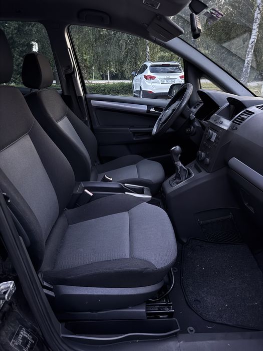 Продам Opel Zafira B свіжо пригнана