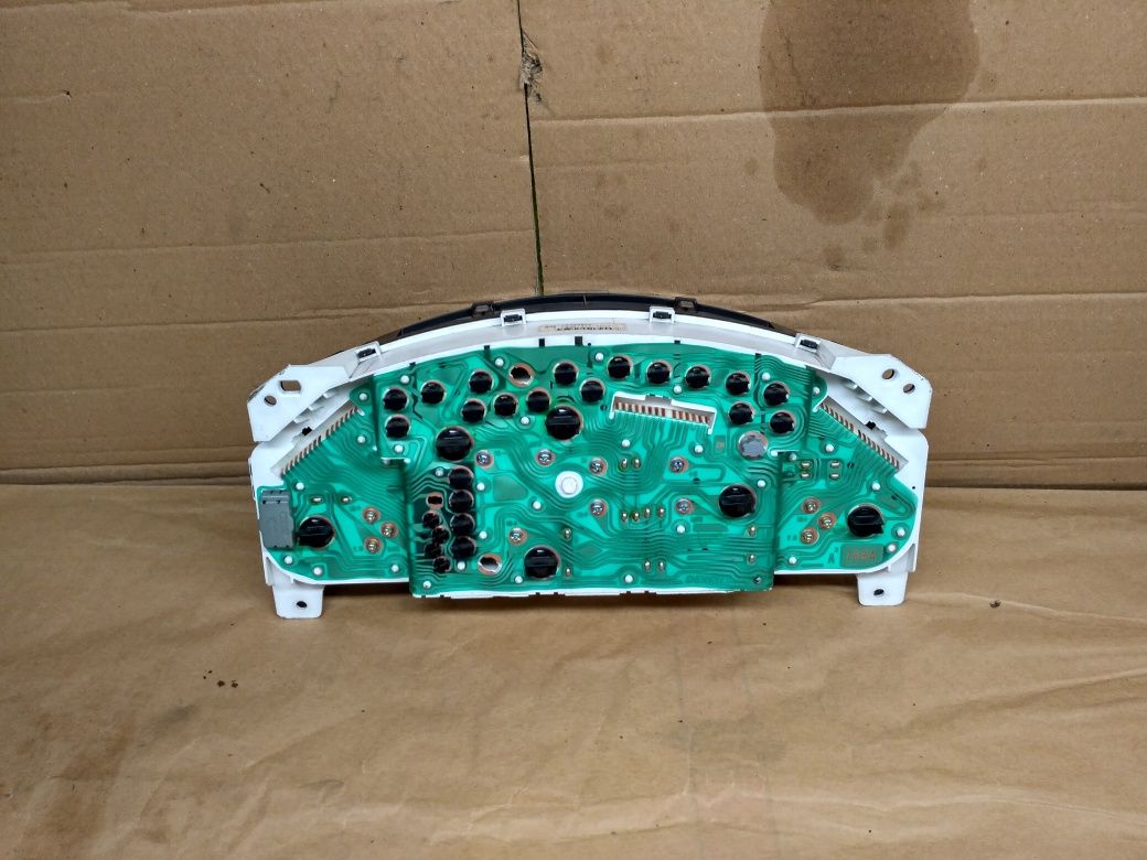 licznik zegary ECLIPSE 3G 3.0B V6 automat 00-05