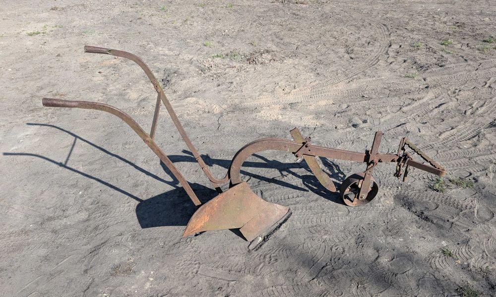 Pług konny jednoskibowy