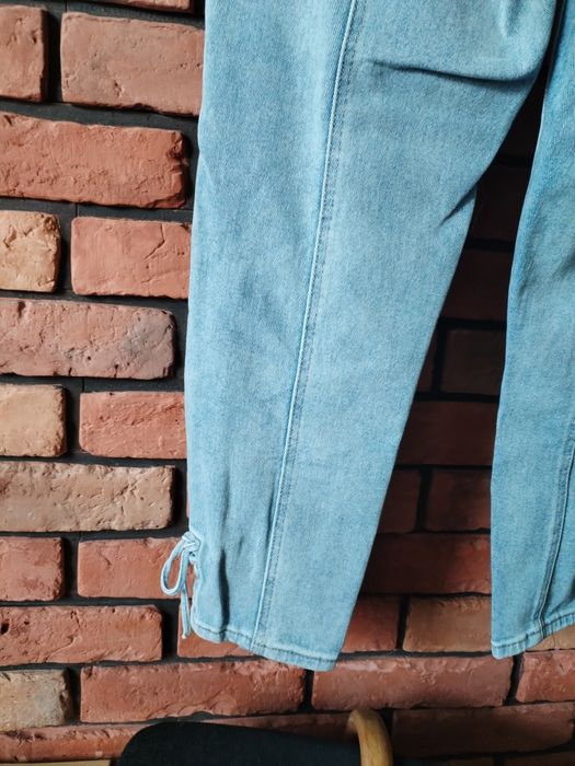 Fajne spodnie jeansy rozmiar XS-S