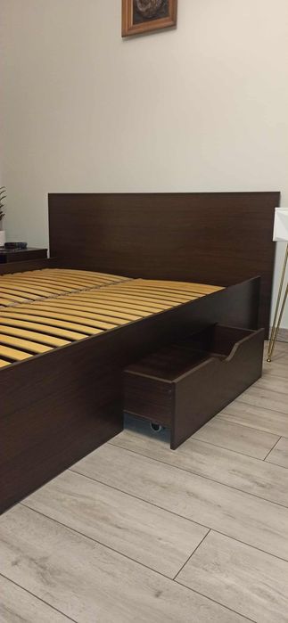 Łóżko do sypialni 160x200