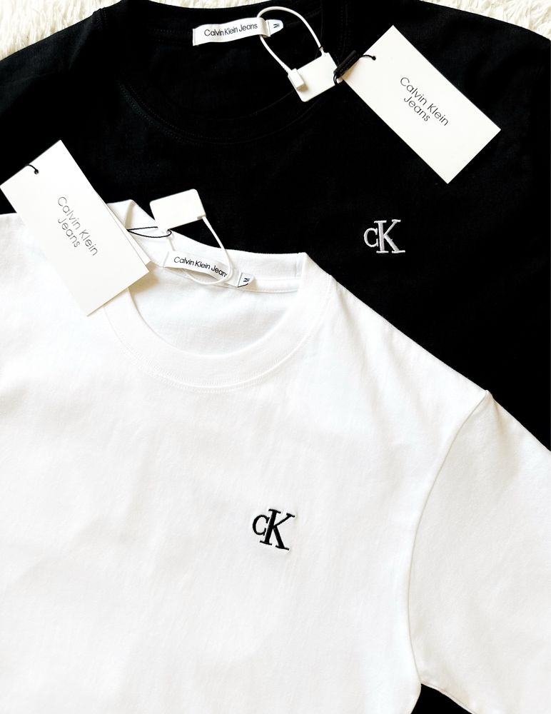 Футболки Calvin Klein