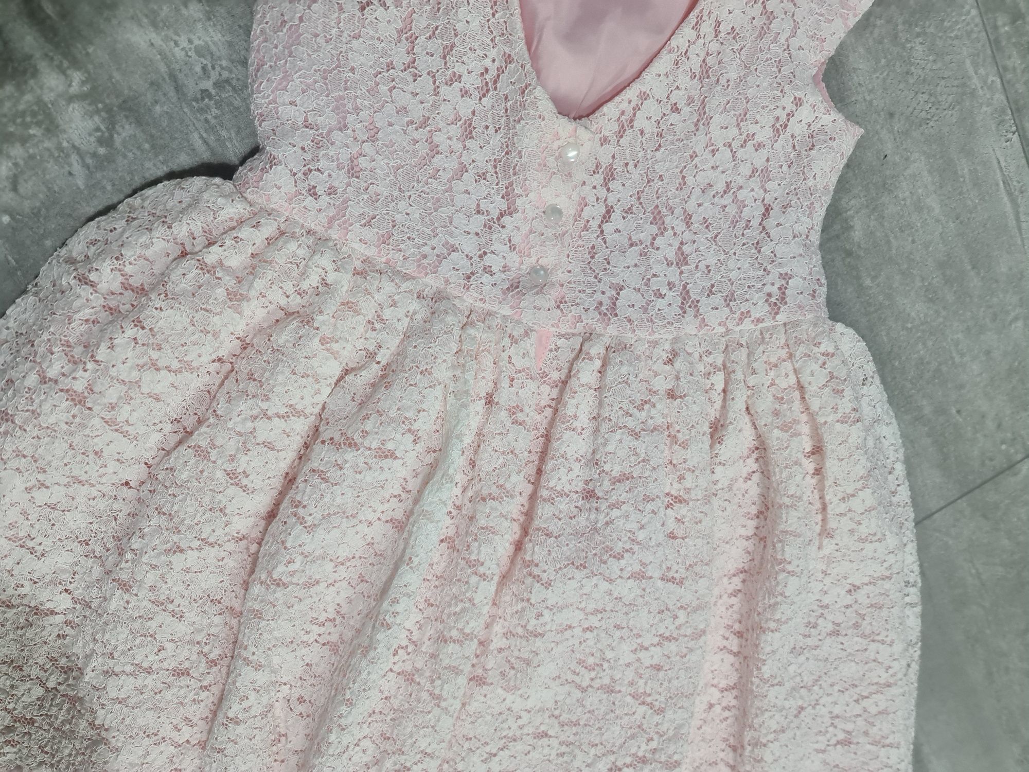 Sukienka H&M r. 134 koronkowa, tiul