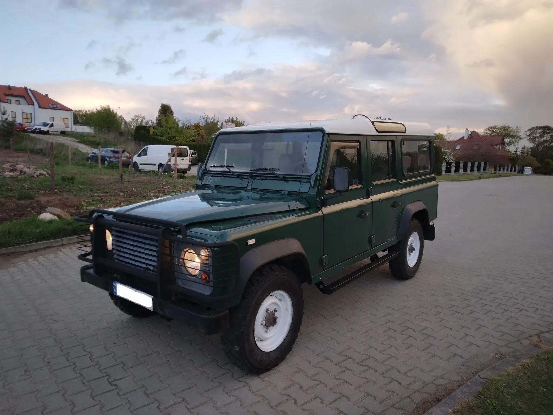 Land Rover Defender PL.Salon, 2004 Rok, 4x4, 9-Osobowy, 2.5 TDI, Fak.Vat 23%